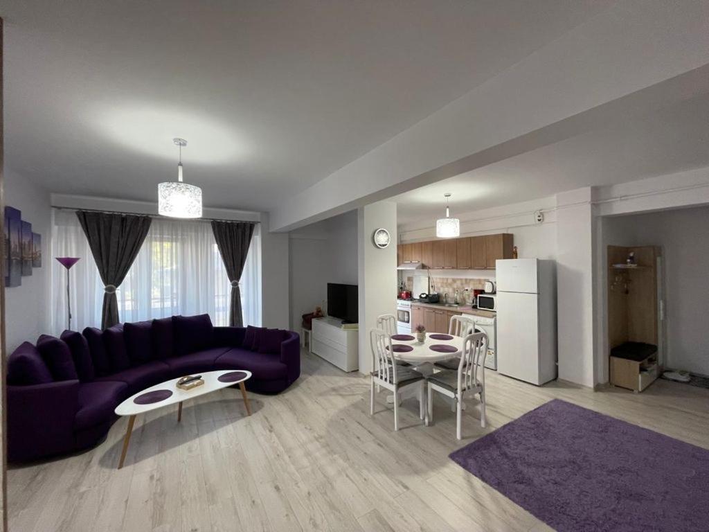 Deny'S Apartament جورا هومورولوي المظهر الخارجي الصورة